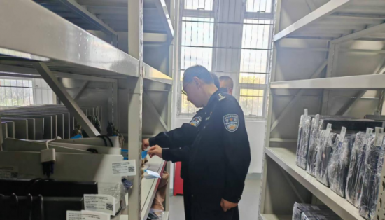 市公安局督查支隊(duì)、法制支隊(duì)蒞臨涉案財(cái)物管理中心開(kāi)展審查指導(dǎo)工作